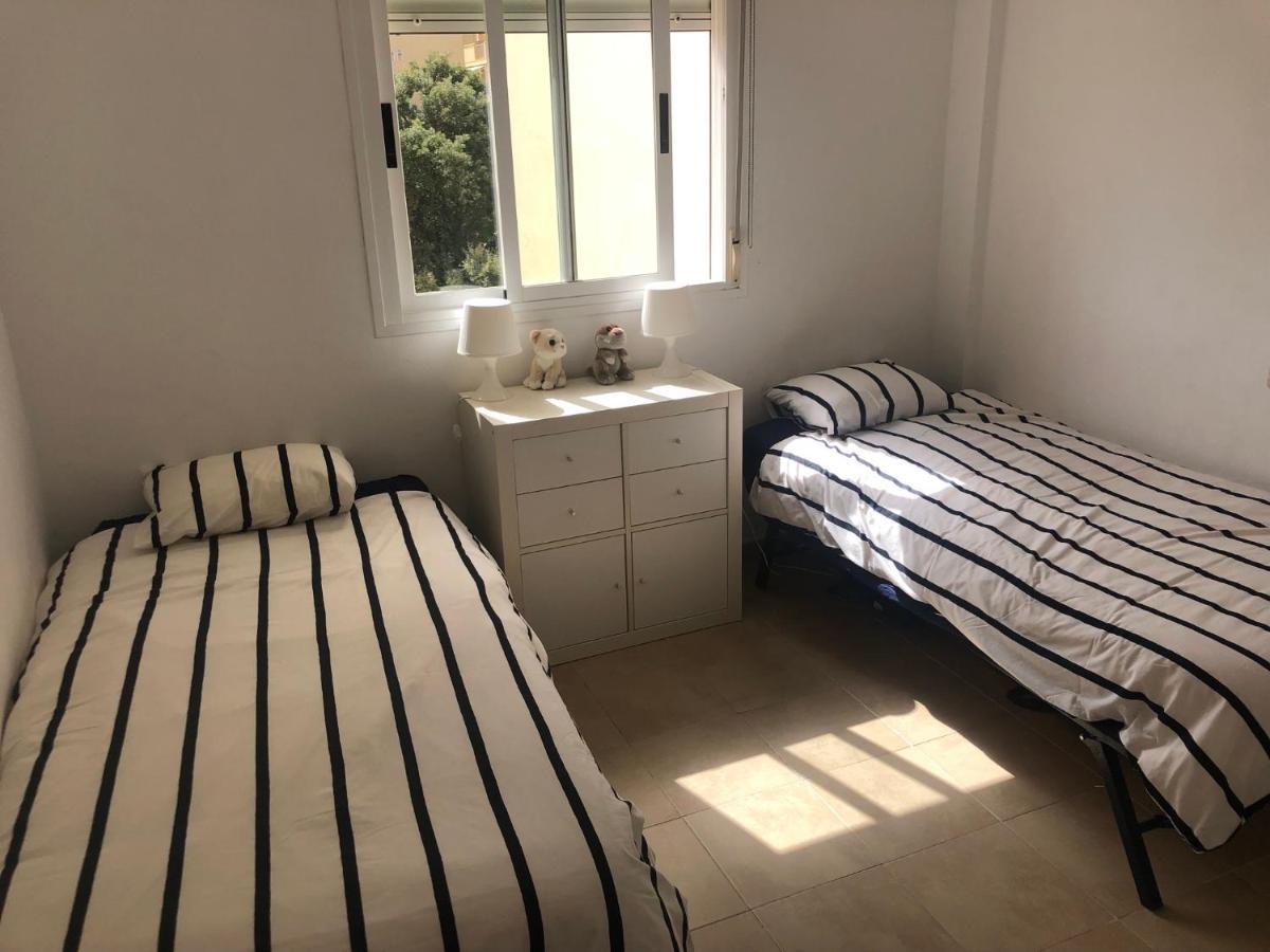 Beautiful Holiday Apartment 2 Bedroom Beach And Pool Malaga Marbella Calahonda Royale Mijas Costa Spain Exterior foto